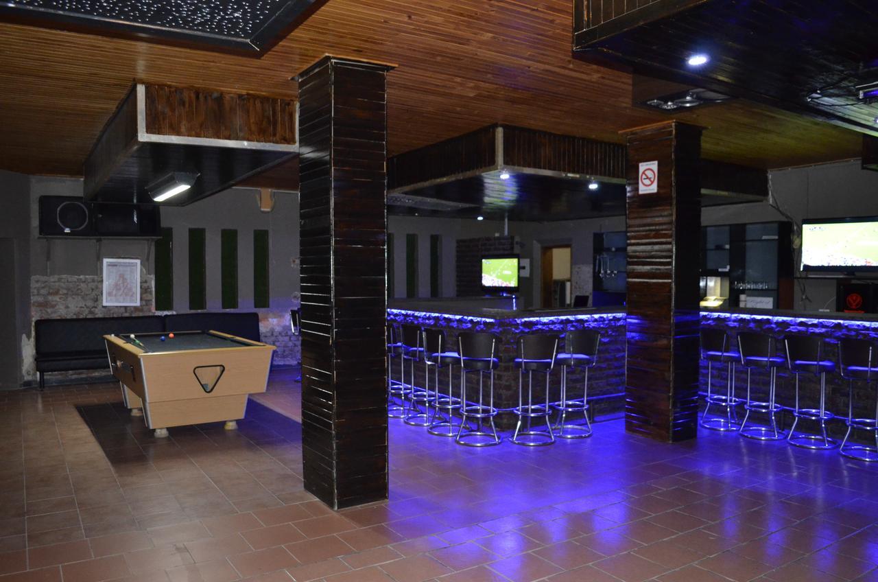 Mariental Hotel Cc Екстериор снимка