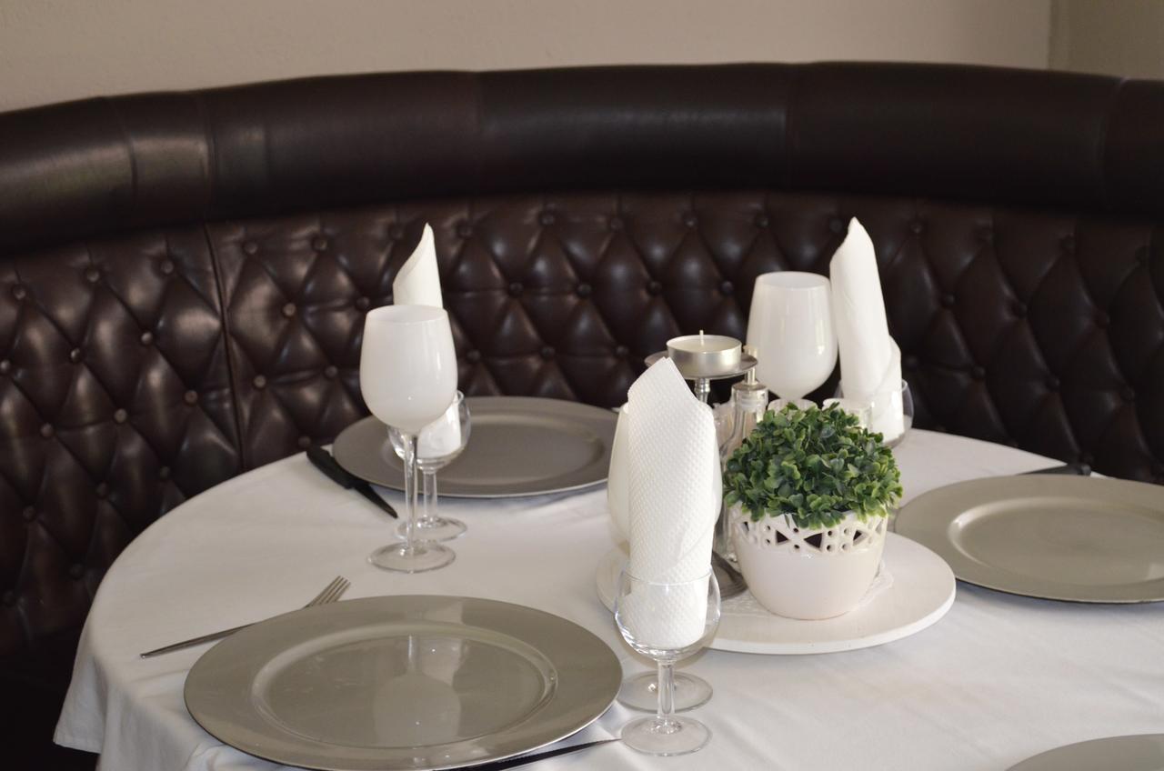 Mariental Hotel Cc Екстериор снимка