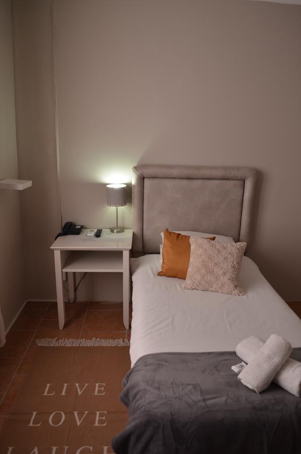 Mariental Hotel Cc Екстериор снимка
