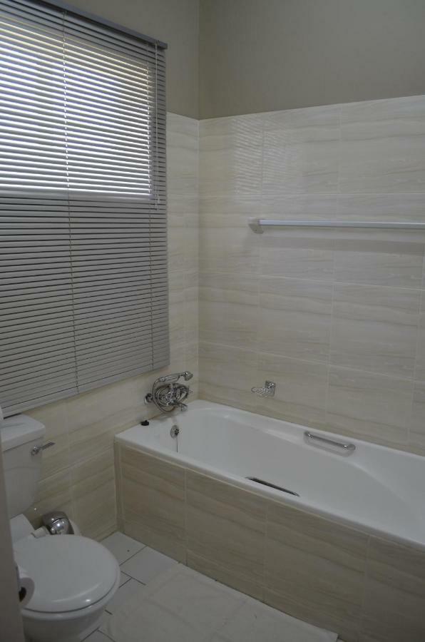 Mariental Hotel Cc Екстериор снимка