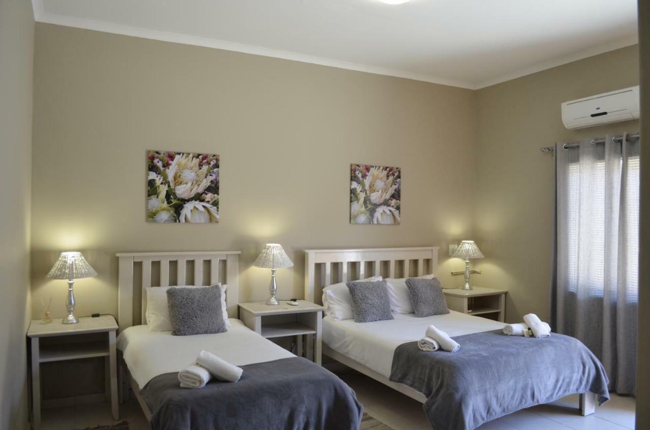 Mariental Hotel Cc Екстериор снимка
